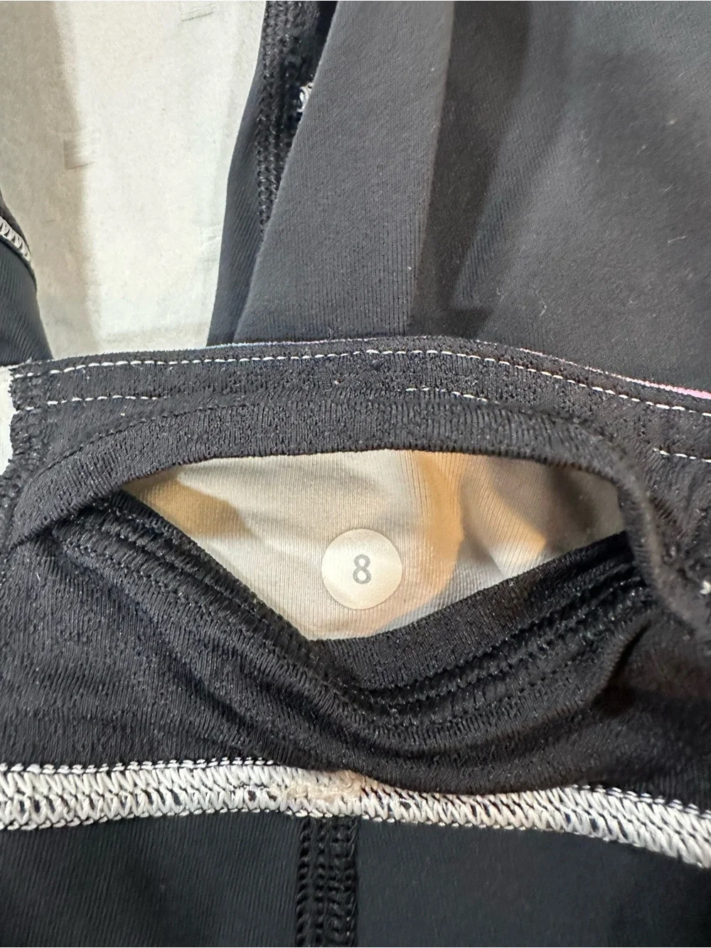 Lululemon Run Inspire Crop II Size 8 Black Groovy Stripe Rare Vintage